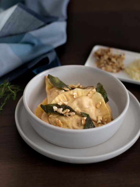 Ravioli mit Süßkartoffeln und Salbei-Butter Ravioli mit Süßkartoffeln und Salbei-Butter | fructosearm, laktosefrei, zuckerfrei