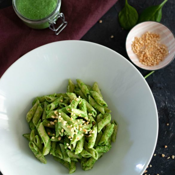 Fructosefreie Nudeln mit Spinat-Frischkäse-Pesto