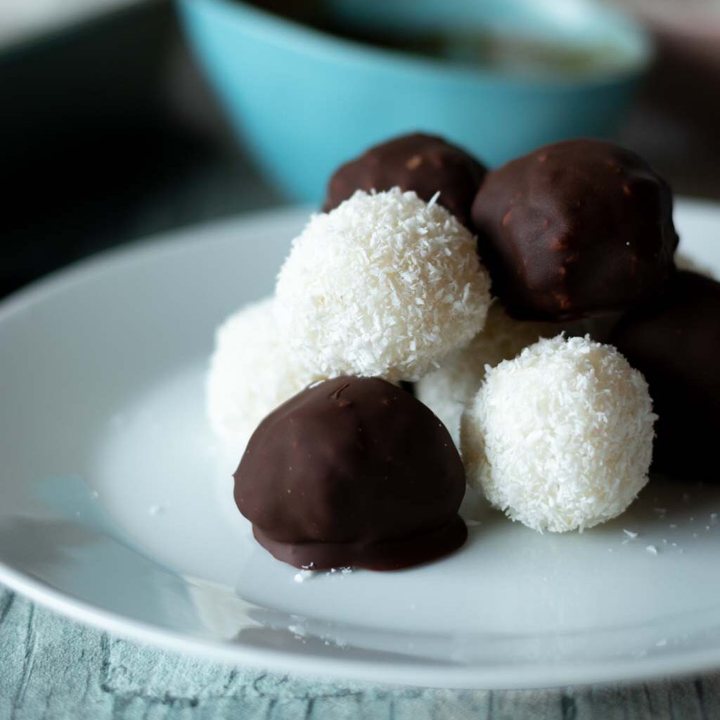 Kokos-Milchreis-Bällchen | laktosefrei, zuckerfrei, fructosearm, vegan